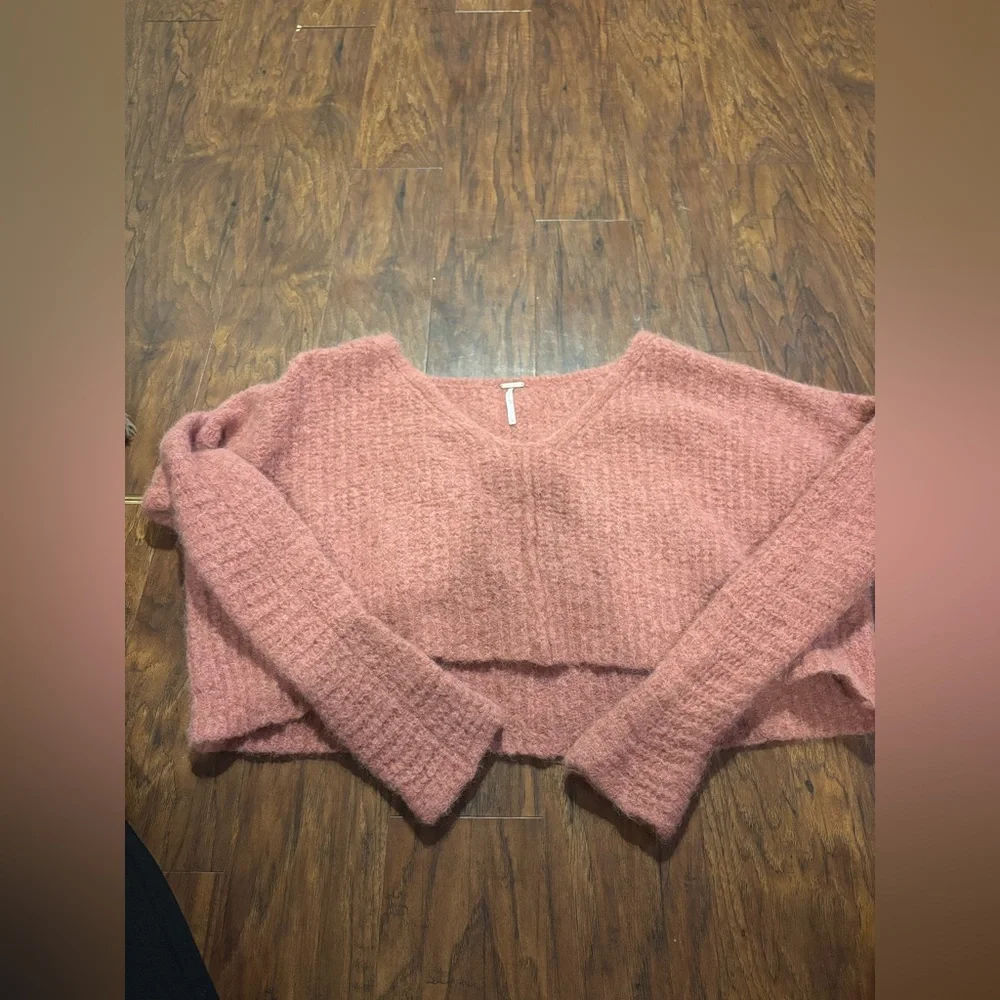 Free People Moonbeam V-Neck Oversized Alpaca Sweater Prairie Rose Size XS - Picture 2 of 4